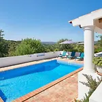 Laranjeira By Vintage Travel